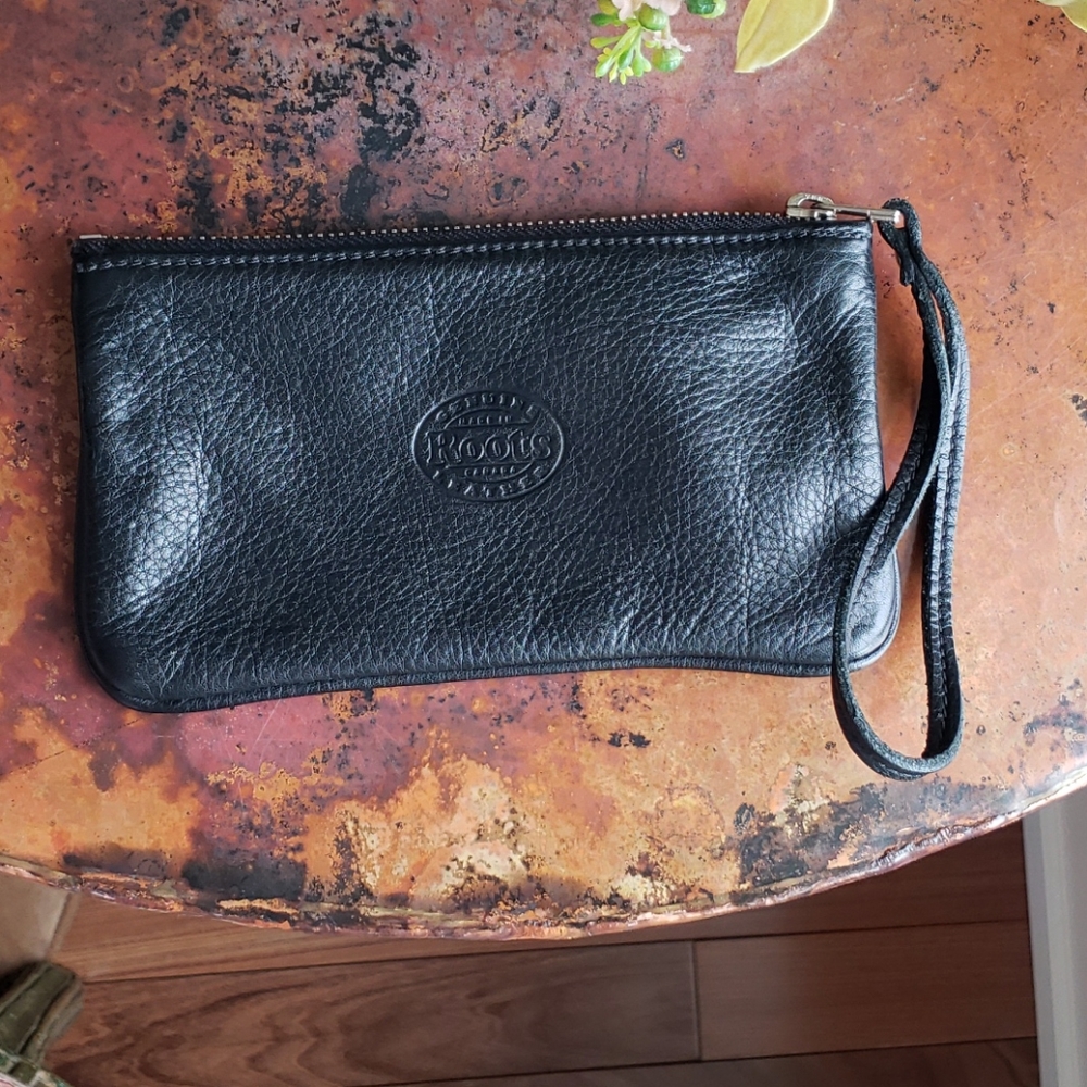 Wristlet - Picture 2 of 6